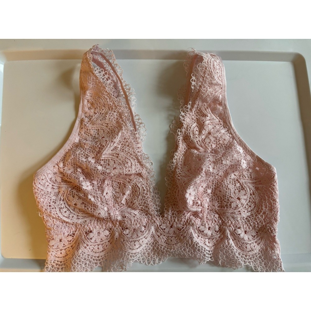 VICTORIA'S SECRET Baby Pink‎ Lace V Neck Bralette L Coquette Romantic